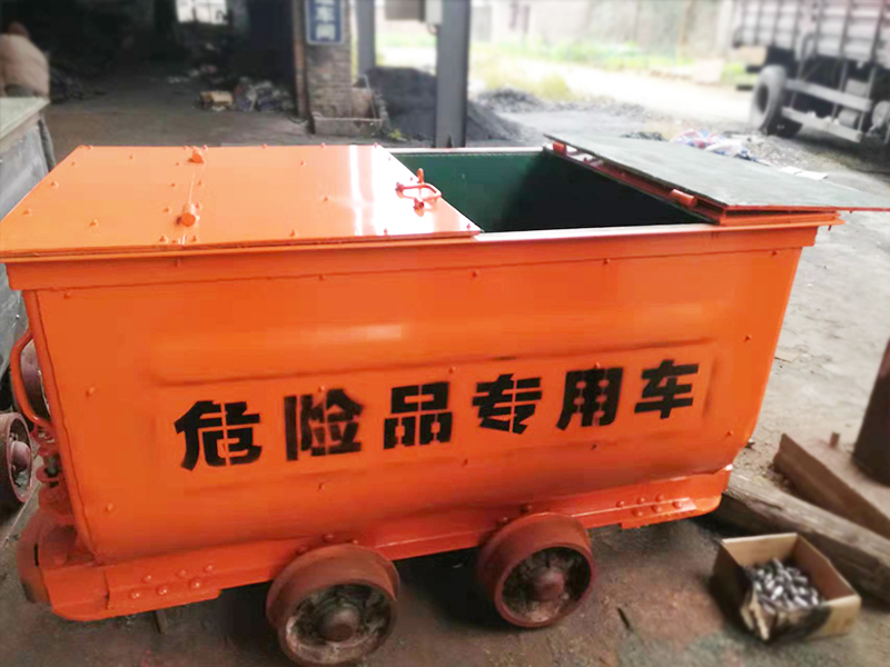 矿车
